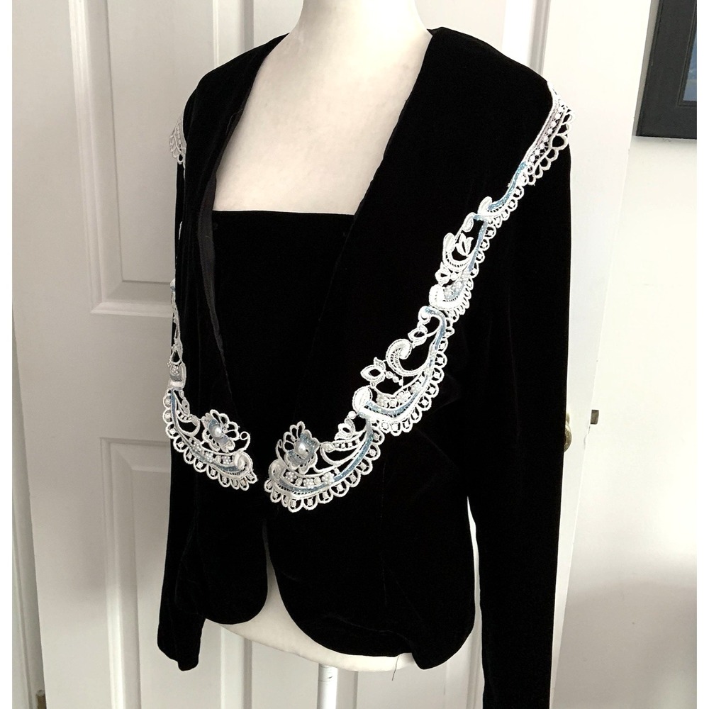 VTG Scott McClintock Black Velvet Evening Jacket w White Lace & chest panel sz L